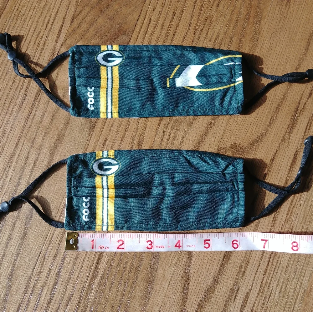 Kids Green Bay Packers reusable face masks by Foco, NWOT